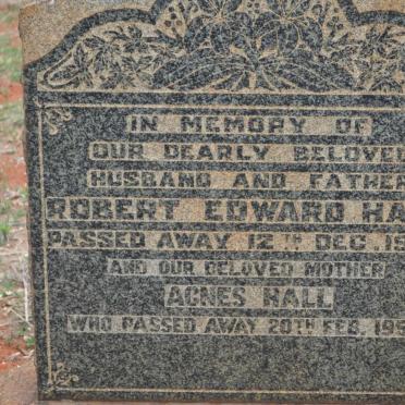 HALL Robert Edward -1920 &amp; Agnes -1957