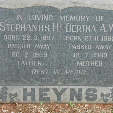 HEYNS Stephanus H. 1897-1959 &amp; Bertha A.W. 1892-1969