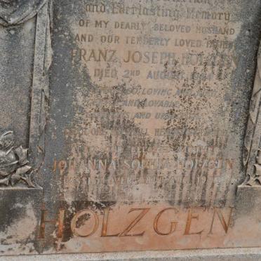 HOLZGEN Franz Joseph -1944 &amp; Johanna Sophia -1957