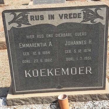 KOEKEMOER Johannes H. 1874-1951 &amp; Emmarentia A. 1884-1962