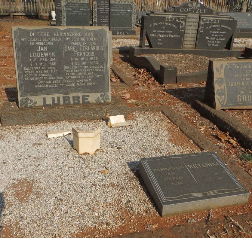 LUBBE Sarel Gerhardus Francois 1902-1963 &amp; Willemina 1911-1991 :: LUBBE Jan Lodewyk 1941-1965