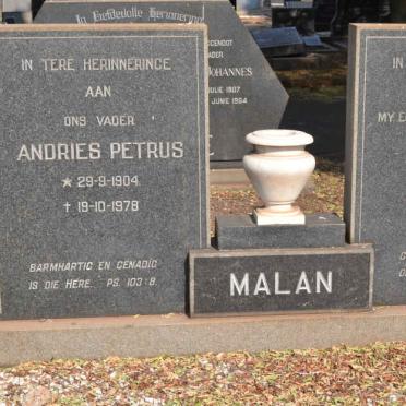 MALAN Andries Petrus 1904-1978 &amp; Margaret BURTON 1912-1964