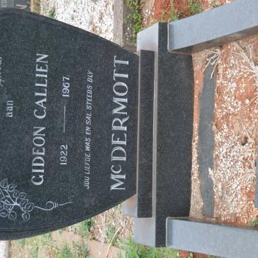 McDERMOTT Gideon Callien 1922-1967 :: KRUGER Francina Louisa voorheen Mc DERMOTT nee DU TOIT 1929-1992