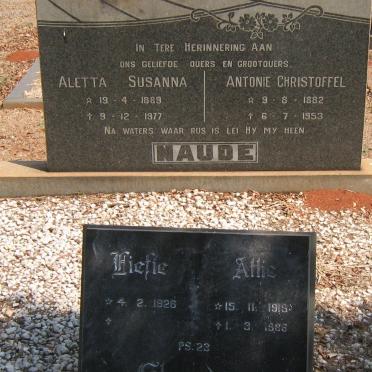 NAUDÉ Antonie Christoffel 1882-1953 &amp; Aletta Susanna 1889-1977 :: STRYDOM Attie 1919-1986 &amp; Liefie 1926-