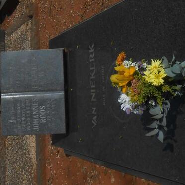 NIEKERK Johannes Roos, van 1906-1983 &amp; Elizabeth M.S. 1909-1997