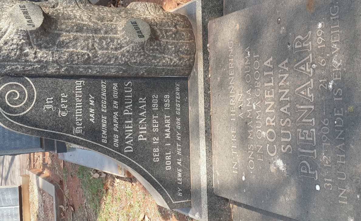 PIENAAR Daniel Paulus 1902-1959 &amp; Cornelia Susanna 1906-199?