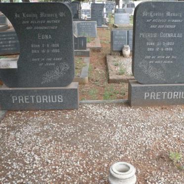 PRETORIUS Petrus Coenraad 1903-1966 &amp; Edna 1906-1980