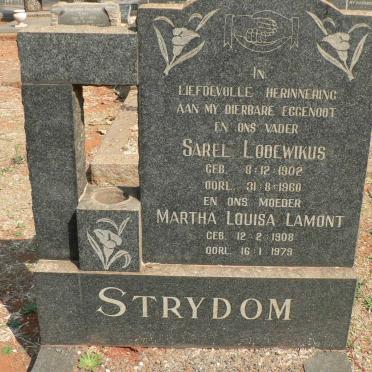 STRYDOM Sarel Lodewikus 1902-1960 &amp; Martha Louisa Lamont 1908-1979