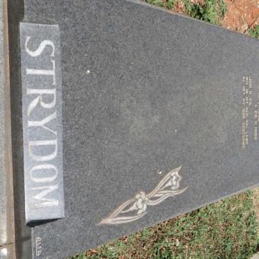 STRYDOM Marthinus Johannes 1930-1986