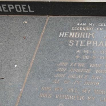 SWANEPOEL Hendrik Josias Stephanus 1934-1983