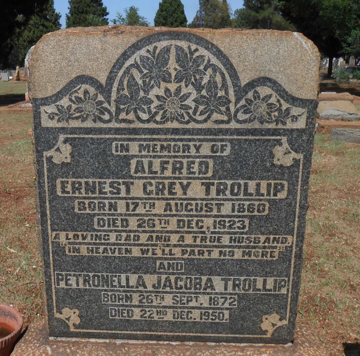 TROLLIP Alfred Ernest Grey 1860-1923 &amp; Petronella Jacoba 1872-1950