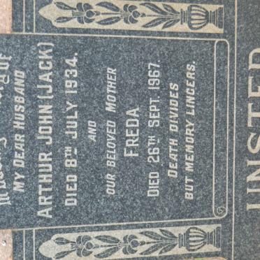 UNSTED Arthur John -1934 &amp; Freda -1967
