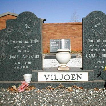VILJOEN Daniel Albertus 1889-1981 &amp; Sarah Johanna 1899-1973