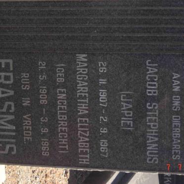 ERASMUS Jacob Stephanus 1907-1967 &amp; Margaretha Elizabeth ENGELBRECHT 1906-1969
