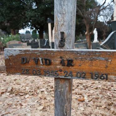 ? David Ar? 1945-1961