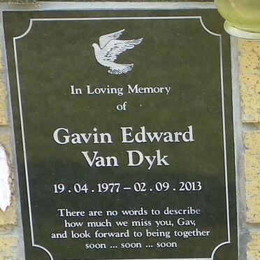 DYK Gavin Edward, van 1977-2013