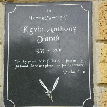 F - Vanne :: Surnames - F