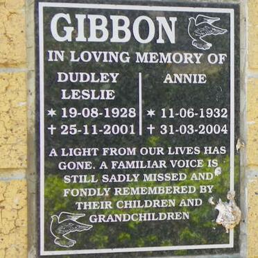 GIBBON Dudley Leslie 1928-2001 &amp; Annie 1932-2004