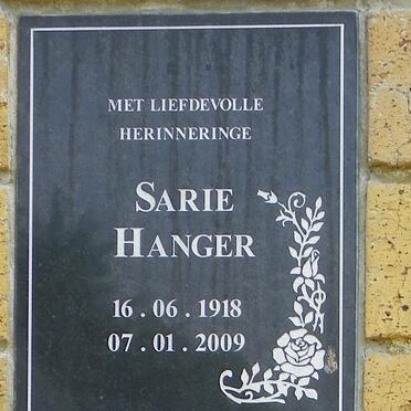 HANGER Sarie 1918-2009