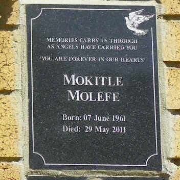 MOLEFE Mokitle 1961-2011