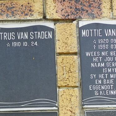 STADEN Petrus, van 1910- &amp; Mottie 1920-1998