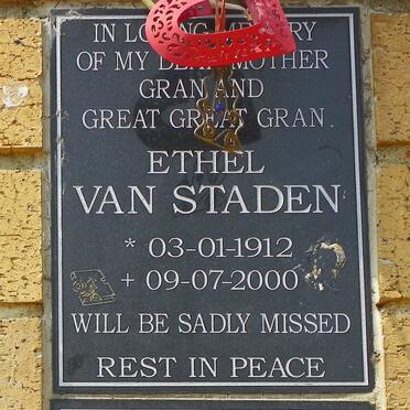 STADEN Ethel, van 1912-2000