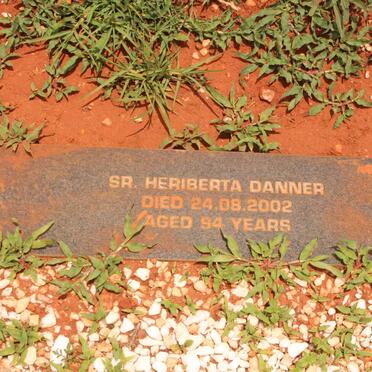 DANNER Heriberta -2002