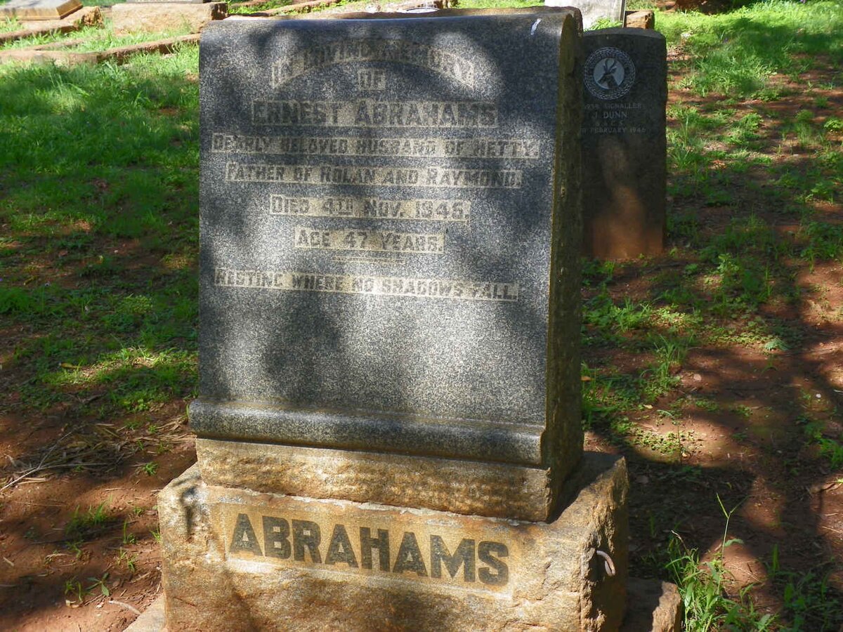 ABRAHAMS Ernest -1945