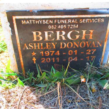 BERGH Ashley Donovan 1974-2011