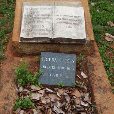 CURTIS Harry Vincent -1946 &amp; Frieda -1973