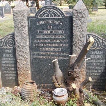 FRANKLAND Ernest Herbert -1953 &amp; Ivy Eileen -1999 :: FRANKLAND Youard Charles -1985