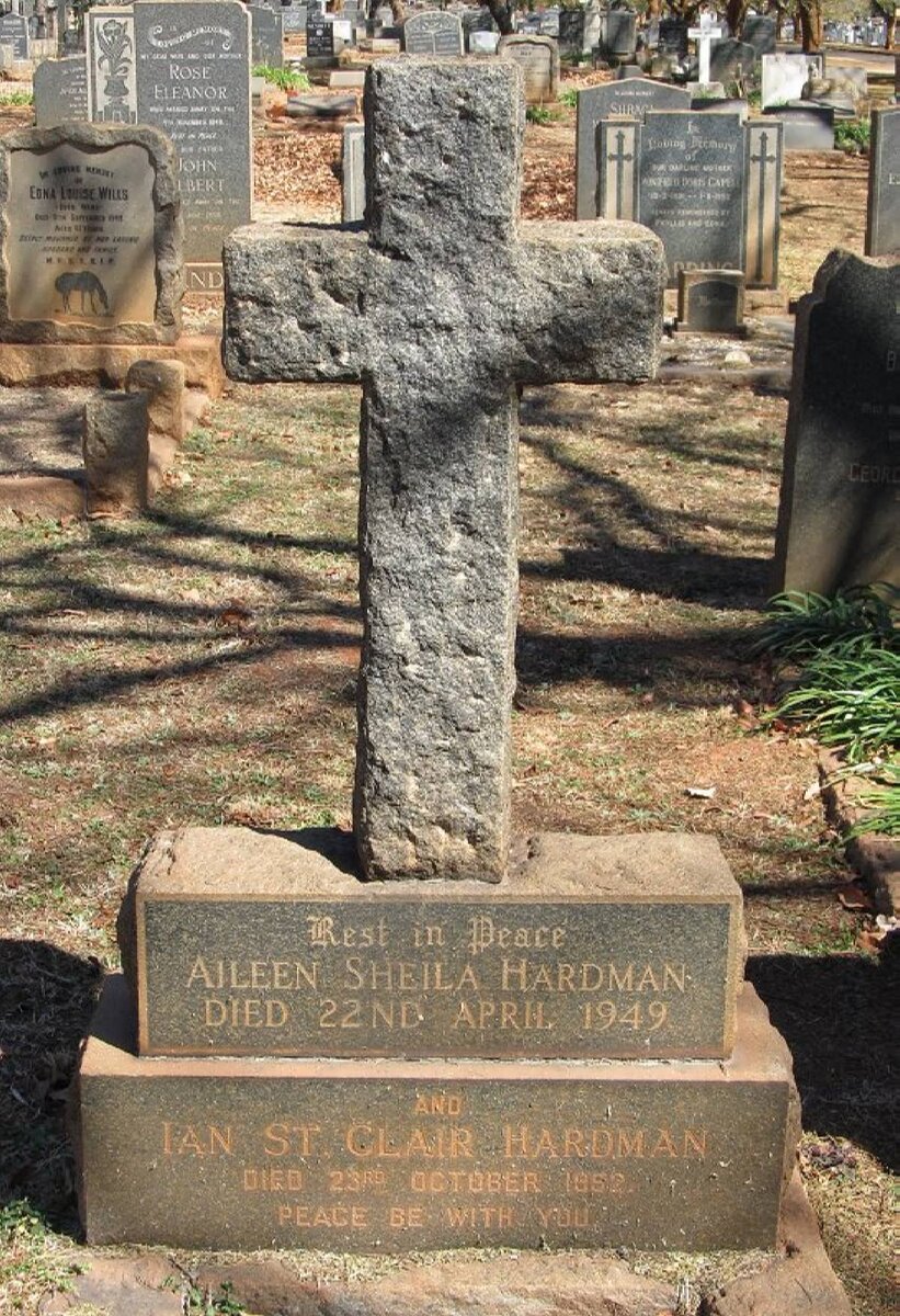 HARDMAN Ian St. Clair -1952 &amp; Aileen Sheila -1949