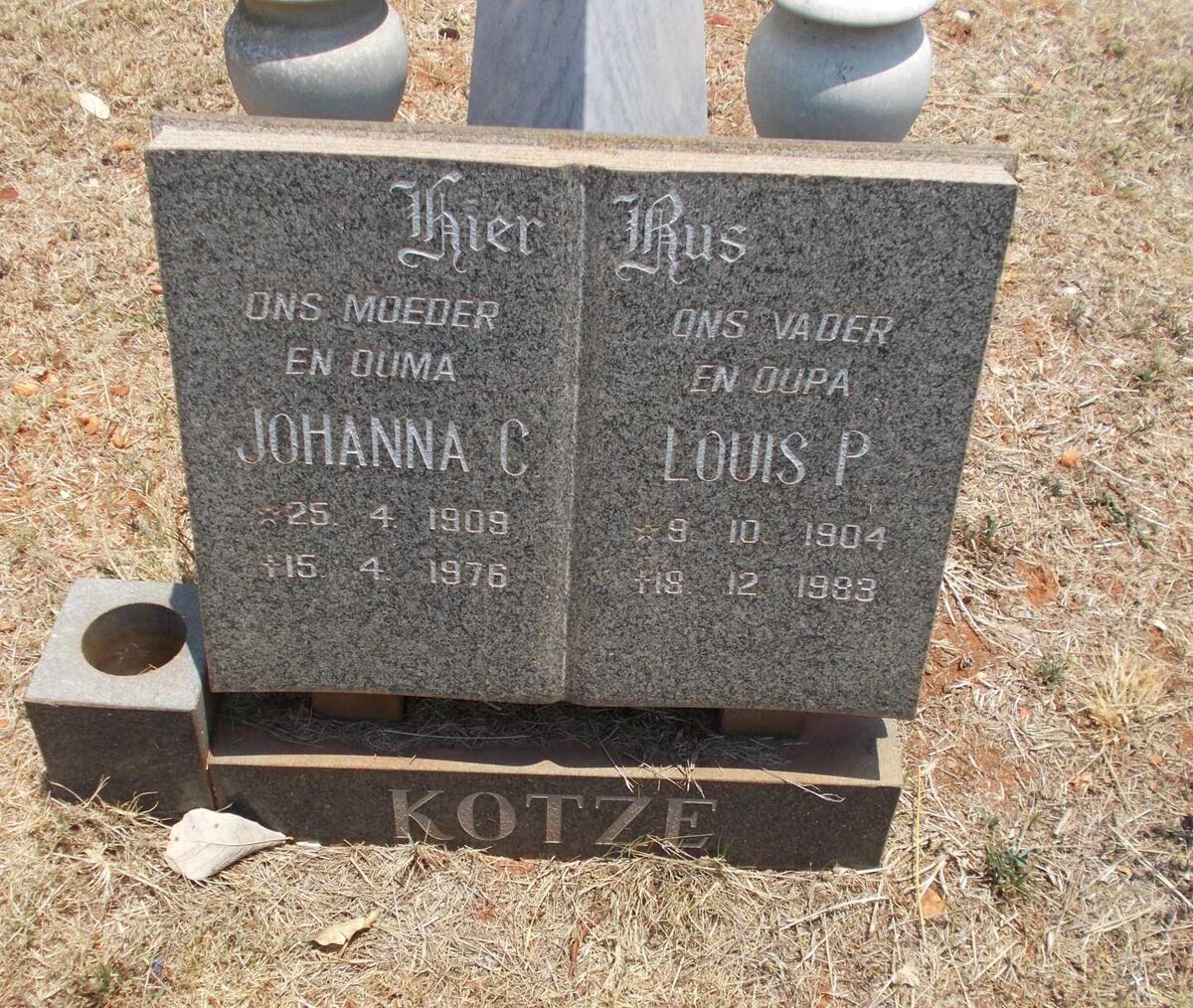 KOTZE Louis P. 1904-1983 &amp; Johanna C. 1909-1976