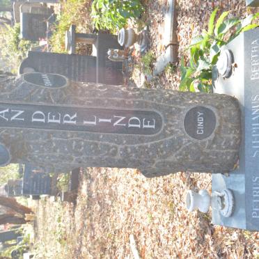 LINDE Petrus Coetzee, van der 1917-1990 &amp; Bertha Violet 1920-1994