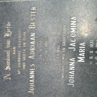 LOURENS Johannes Adriaan Bester 1923-1982 &amp; Johanna Jacomina Maria 1935-2010