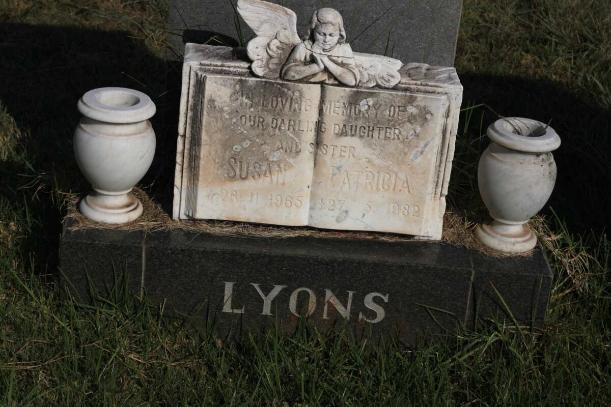 LYONS Susan Patricia 1965-1982