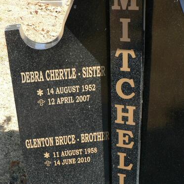 MITCHELL Debra Cheryle 1952-2007 :: MITCHELL Glenton Bruce 1958-2010