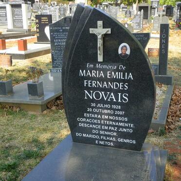NOVAIS Maria Emilia Fernandes 1928-2007