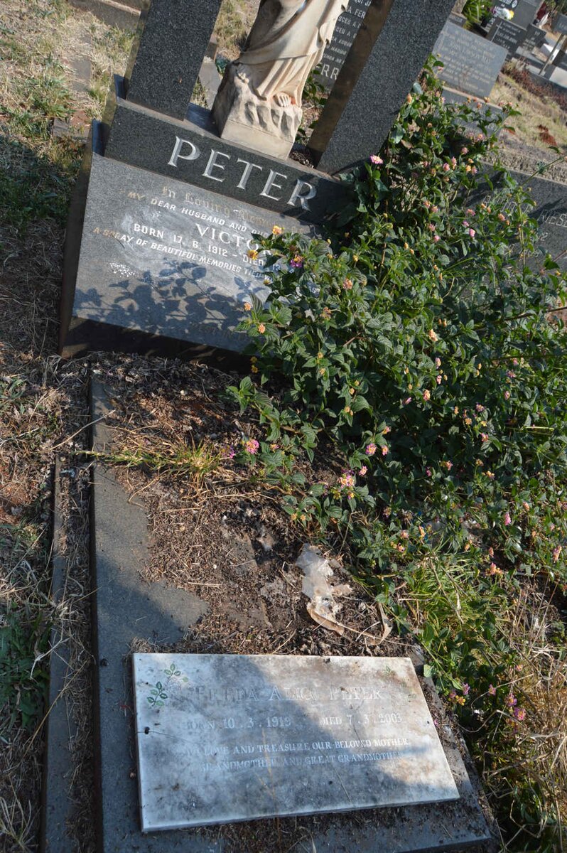 PETER Victor 1912-1964 &amp; Freda Alice 1919-2003