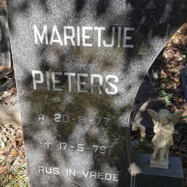 PIETERS Marietjie 1977-1979