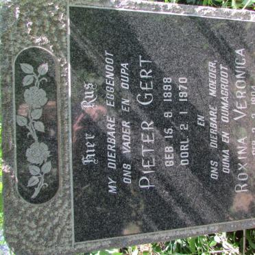 PIENAAR Pieter Gert 1898-1970 &amp; Roxina Veronica 1904-1997