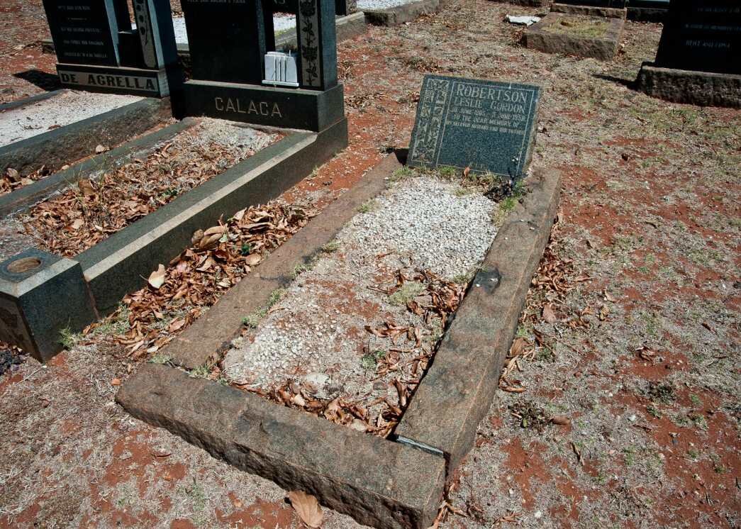 ROBERTSON Leslie Gordon 1905-1958