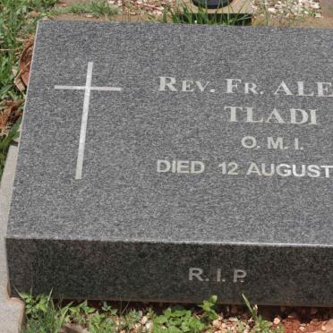 TLADI Alexis -2003