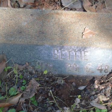 SWANEPOEL Bettie 1948-1954