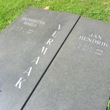 VERMAAK Jan Hendrik 1924-1996 &amp; Henrietta Maria 1925-2017