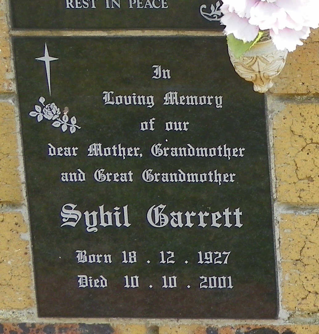 GARRETT Sybil 1927-2001