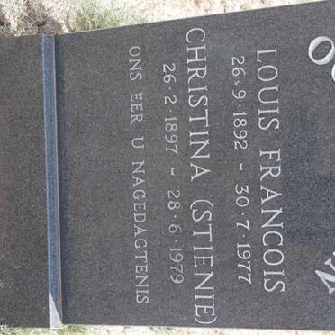 OOSTHUIZEN Louis Francois 1892-1977 &amp; Christina 1897-1979