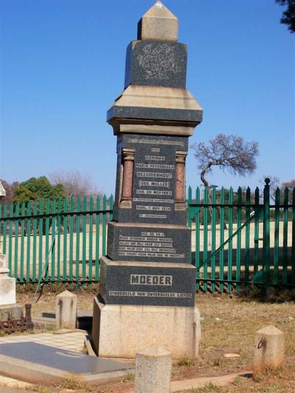 BEZUIDENHOUT Adriana Maria Petronella nee MULLER 1862-1939 _1