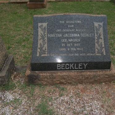 B - Vanne :: Surnames - B