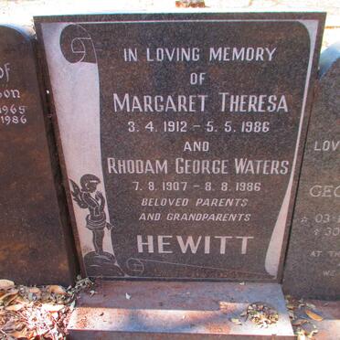 HEWITT Rhodam George Waters 1907-1986 & Margaret Theresa 1912-1986
